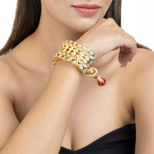 Kundan Jewellery: The Perfect Accessory for Your Diwali Celebrations