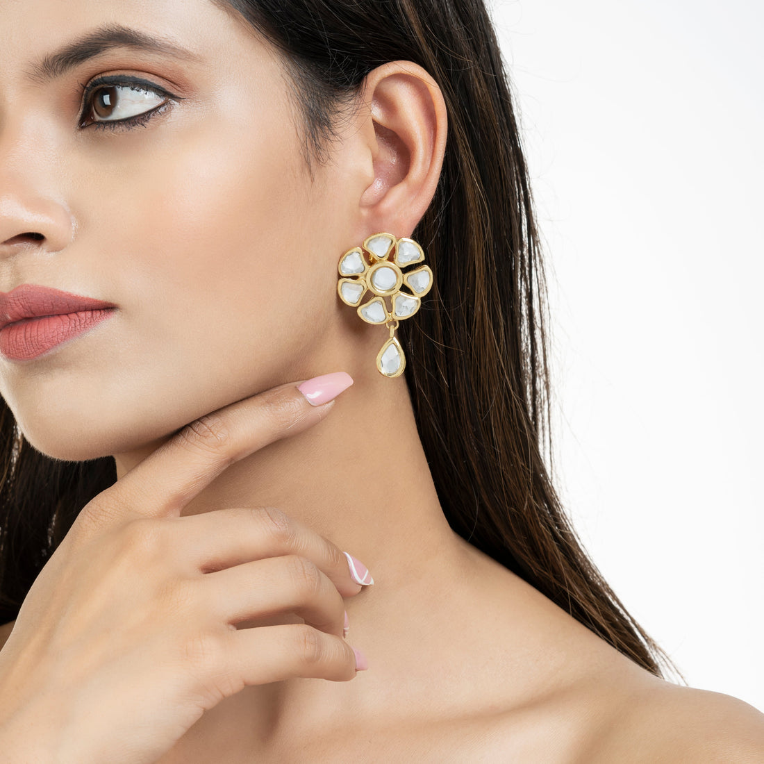 Kundan Jewelry for Eid Family Gatherings: Traditional and Joyful Guide by Danish Jewellers
